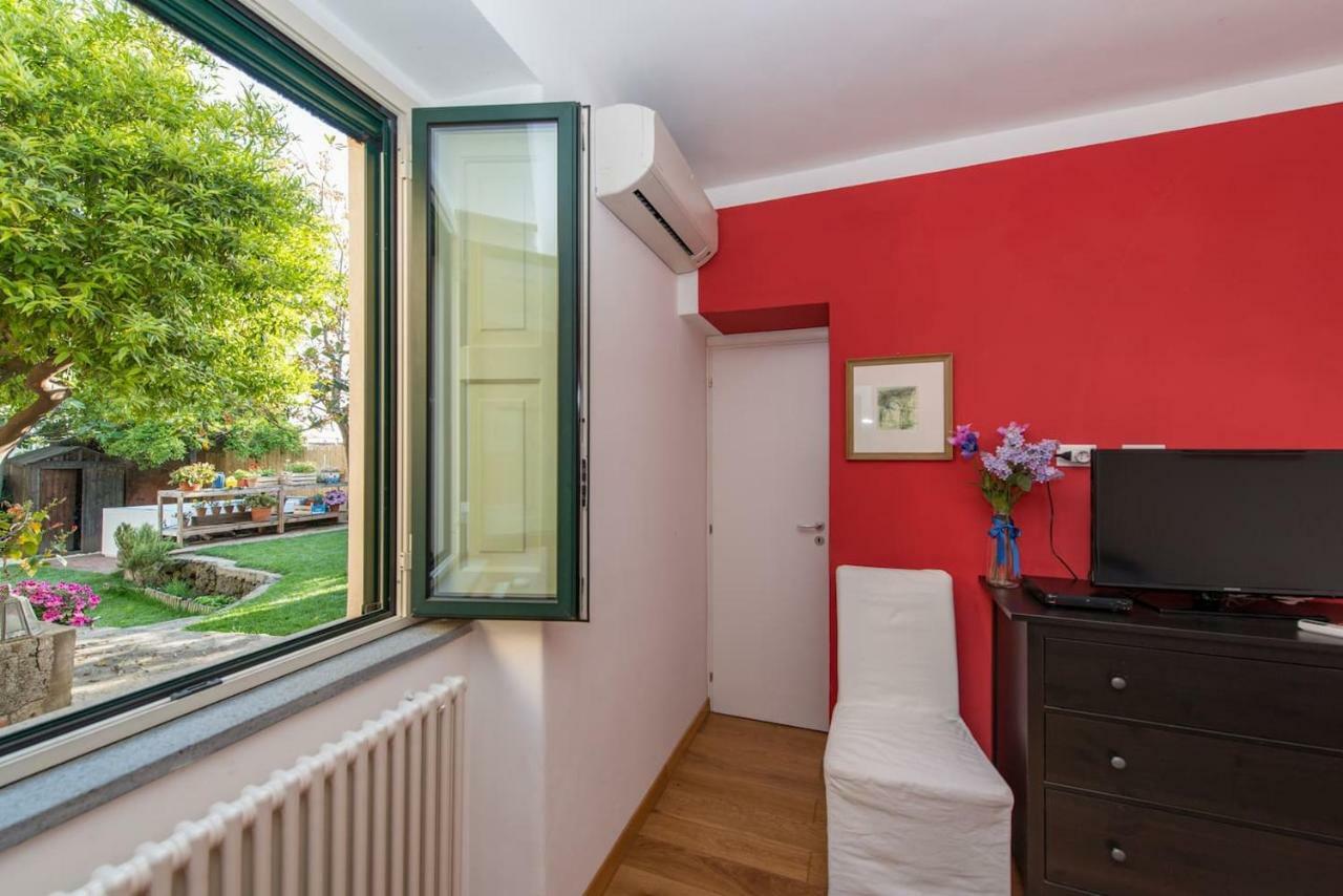 Il Pozzo E L'ulivo - Just 200 Meters From The Metro - Casa vacanze