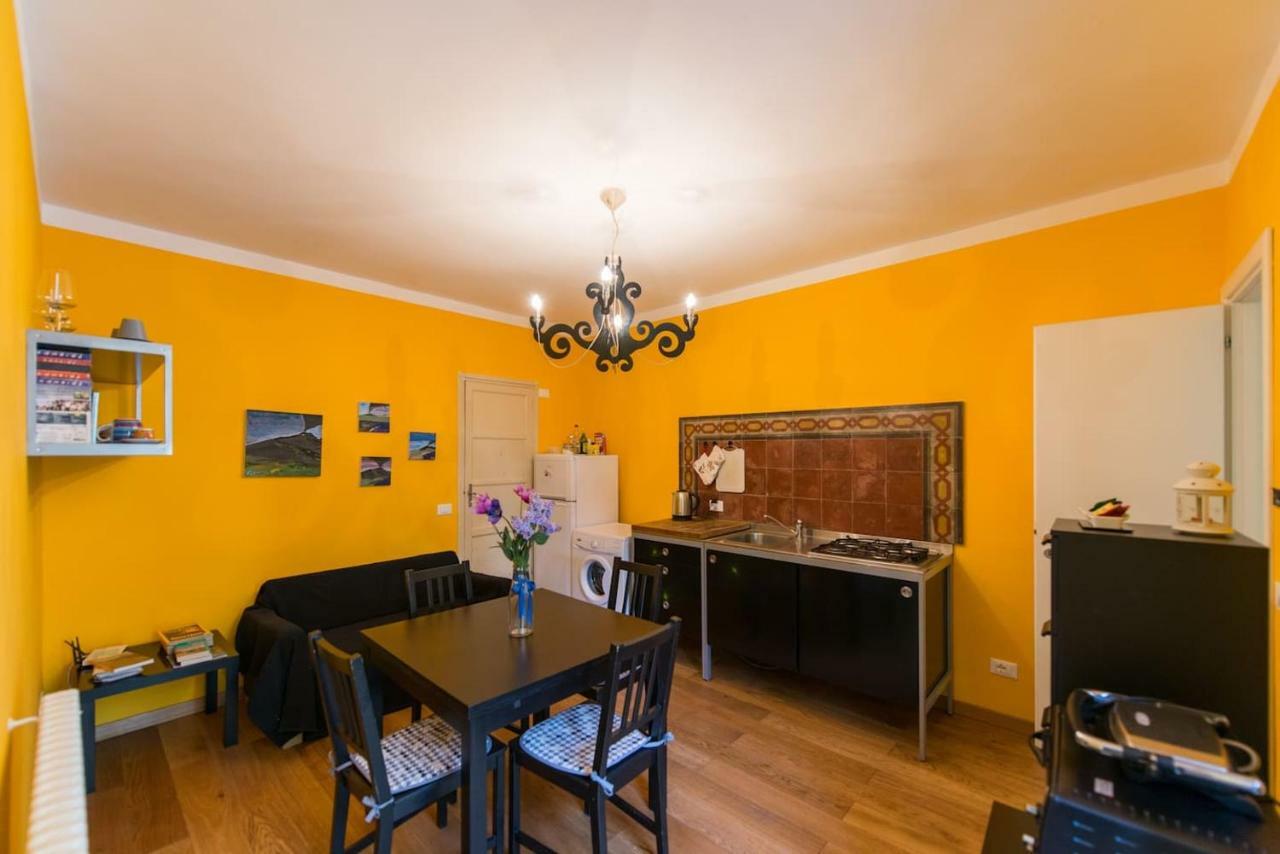 Il Pozzo E L'ulivo - Just 200 Meters From The Metro - Catania